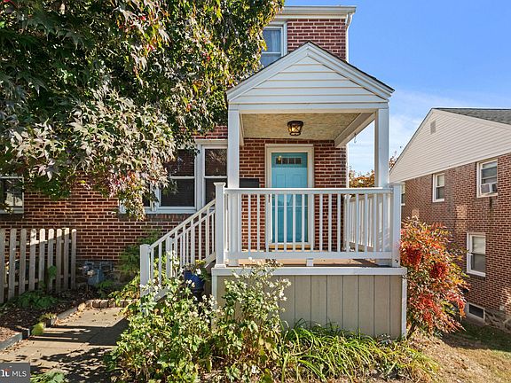 3rd image of 1233 Cobbs St