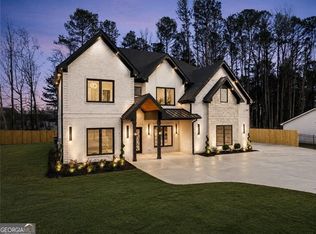 1613 Azalea Dr, Lawrenceville, GA 30043