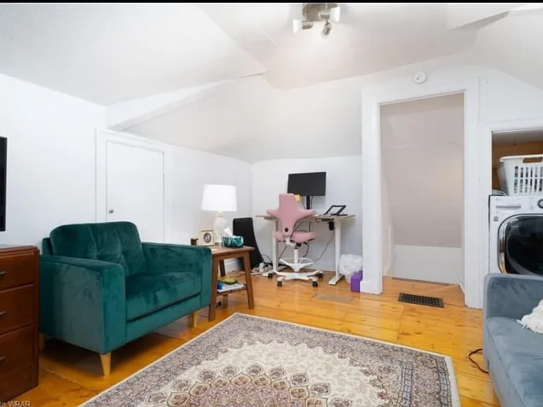 98 Brubacher St #1 — Photo 3