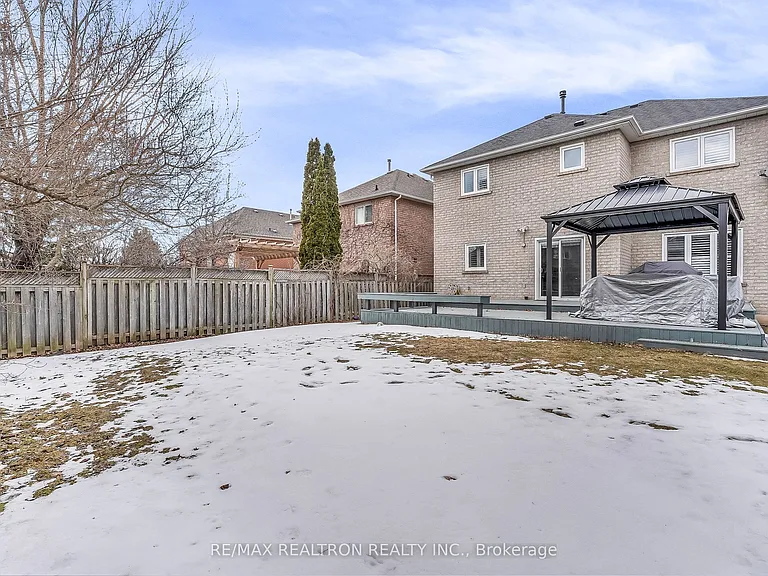 351 Brookside Rd — Photo 47