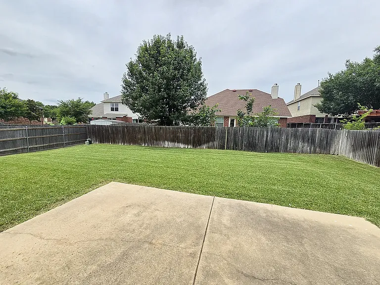625 Manchester Dr — Photo 56