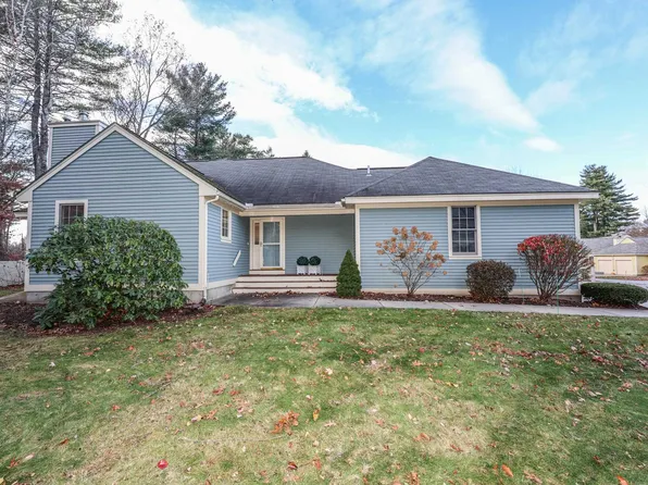 15 Spyglass Point Circle, Bedford, NH 03110