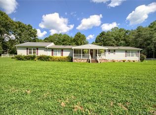 10087 Woods Cross Rd, Gloucester, VA 23061