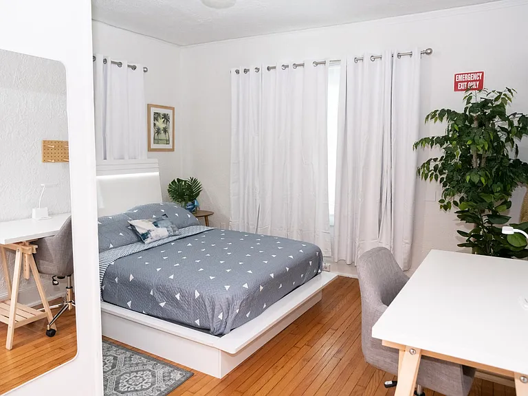 2224 SW 6th St #4 — Photo 12