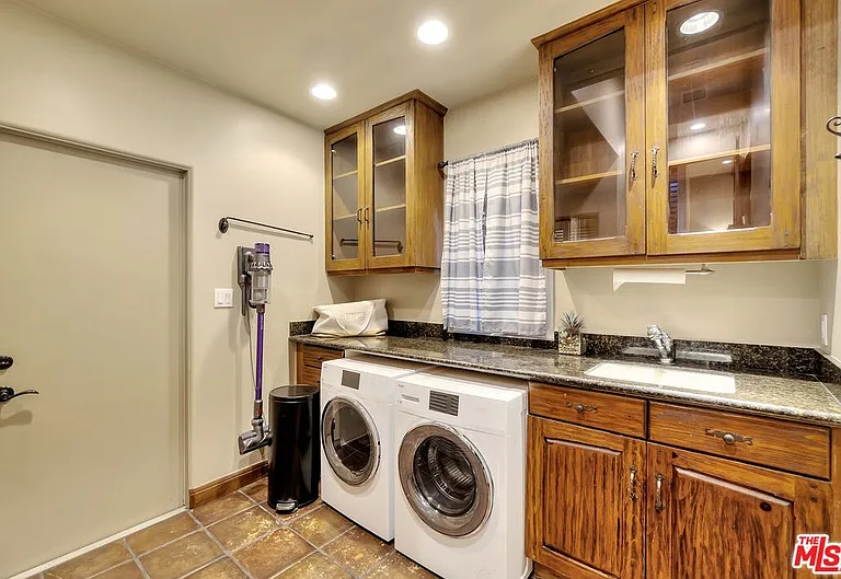 3425 Oak Glen Dr #1 — Photo 4