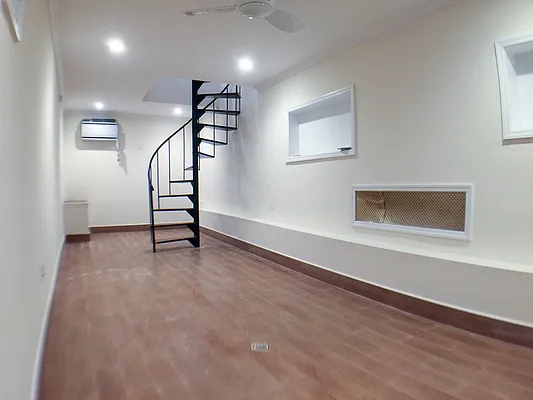 Rented by Francine Realty | media 14