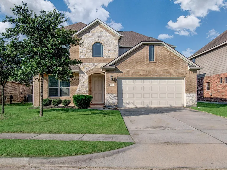 22314 Mosshall Ct — Photo 2