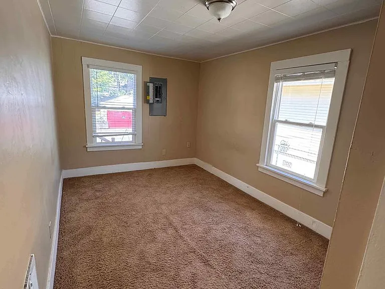 1336 Elizabeth Ave — Photo 13