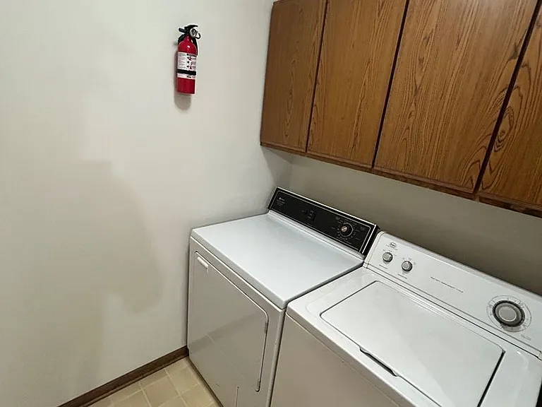 254 & 256 Church Street Ct — Photo 8
