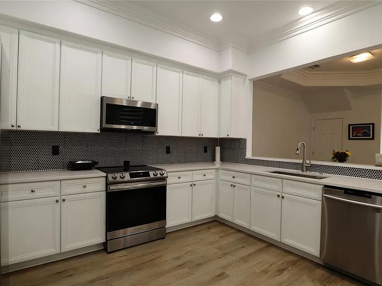8248 Tivoli Dr — Photo 9