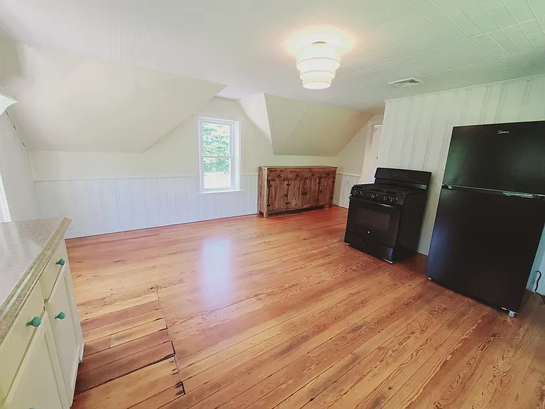 56 Cliff St #2 — Photo 5