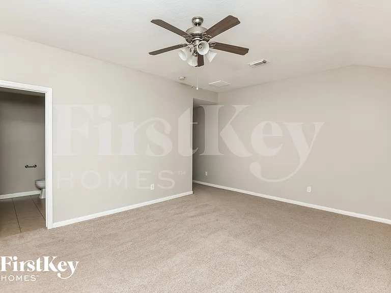 23342 Peerless Dr — Photo 7
