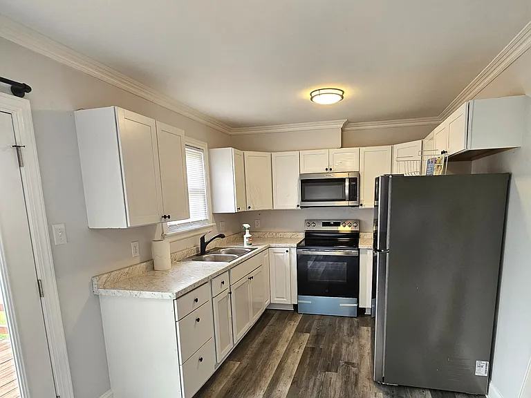 83 Cole Blvd — Photo 5