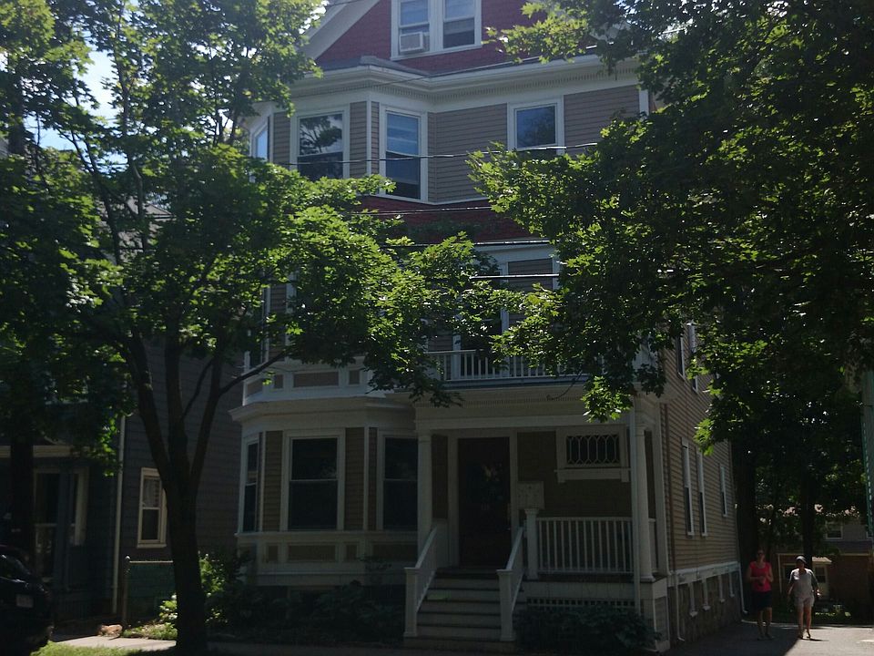1st image of 639 Chestnut Hill Ave #2
