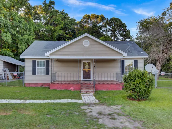 1610 Vance Rd, Vance, SC 29163