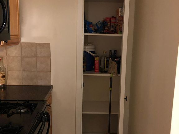5th image of 39 Glenridge Ave APT 1