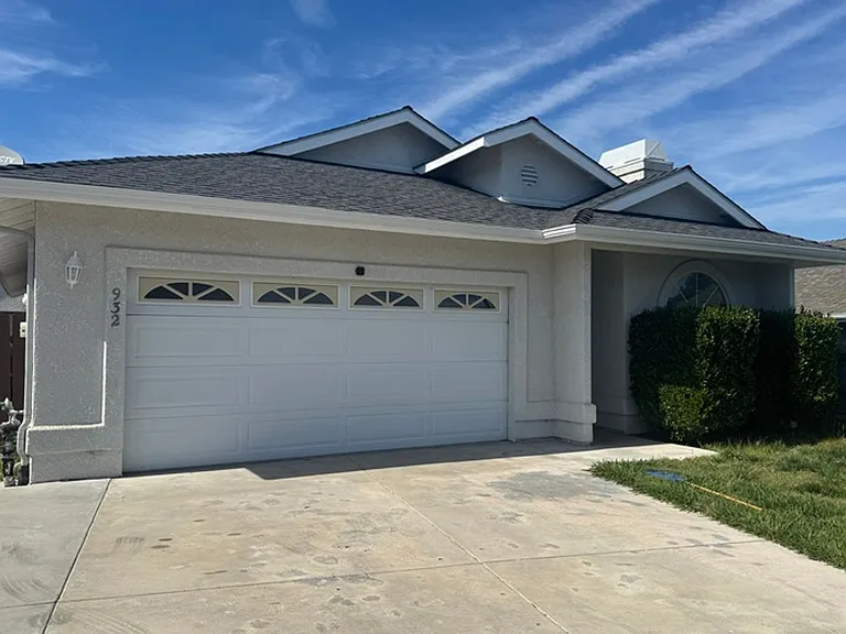 932 Calle Cynthia — Photo 1