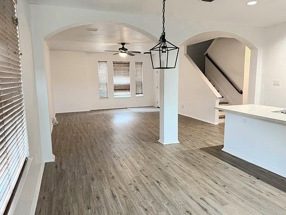 4th image of 5435 Avery Ln