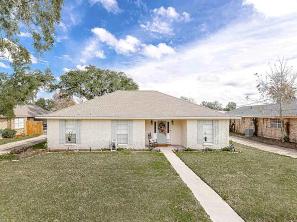 1706 S Vista Ave, Gonzales, LA 70737