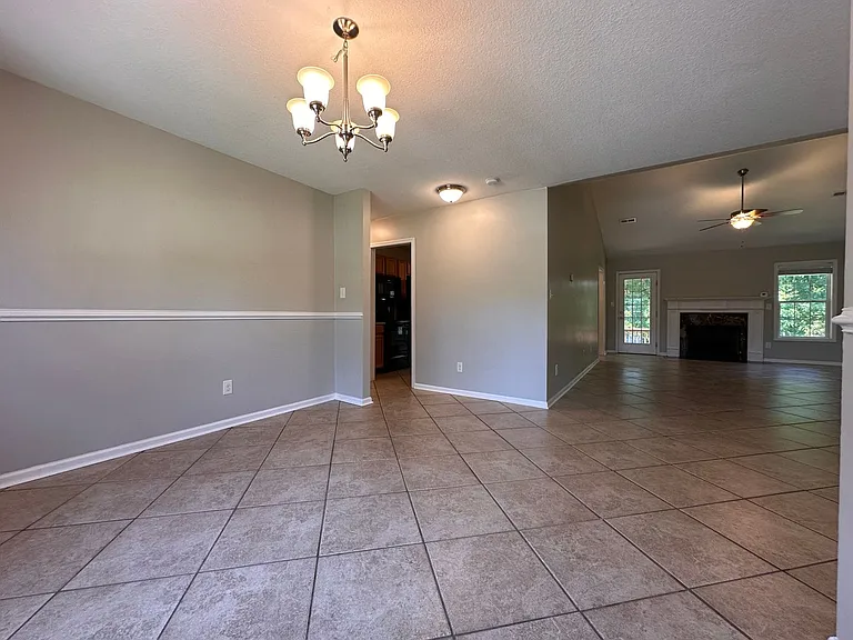 102 Brookhaven Dr — Photo 9