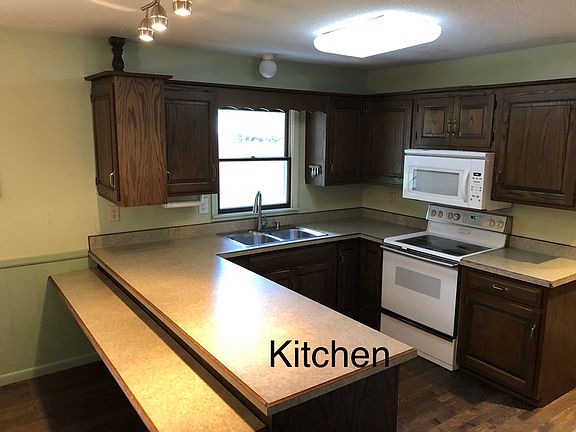 4th image of 3055 S Glenway Dr