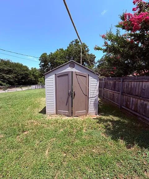217 W Marshall Dr — Photo 17