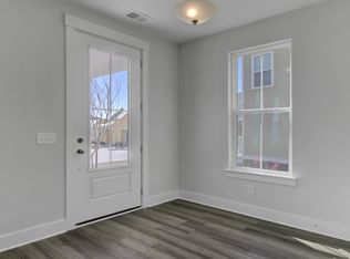 231 Summers Dr, Summerville, SC 29485