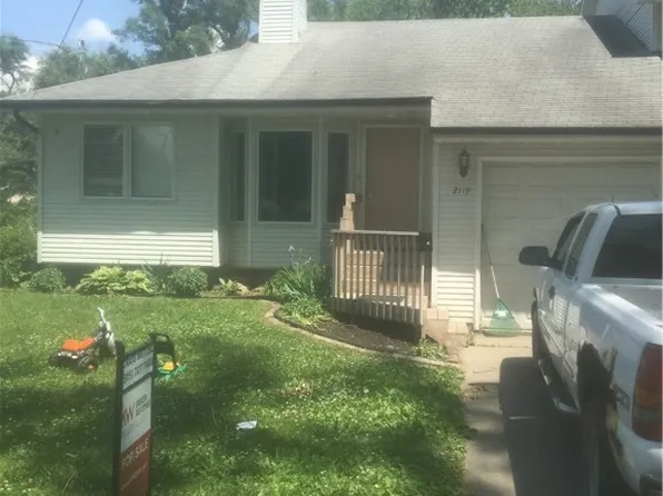 2117 E 25th St, Des Moines, IA 50317