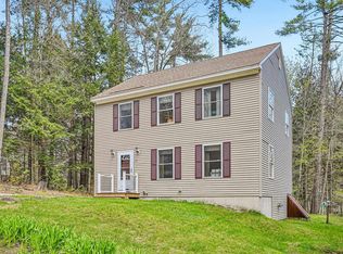 17 Seminole Road, Hillsborough, NH 03244