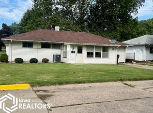 99 25th St, Fort Madison, IA 52627