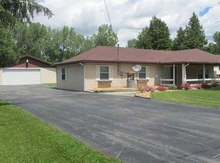 1850 W Curtis Rd, Saginaw, MI 48601