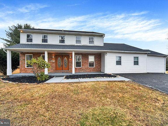 2nd image of 2516 Baublitz Rd