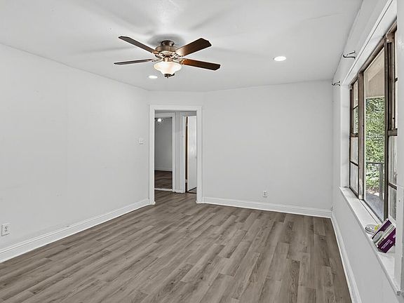 5th image of 1018 Sampson St