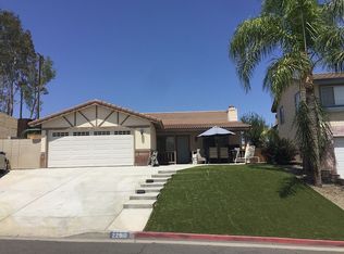 22910 Giant Fir Pl, Canyon Lake, CA 92587