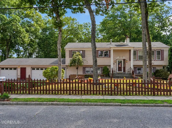 43 Cranmer Road, Bayville, NJ 08721