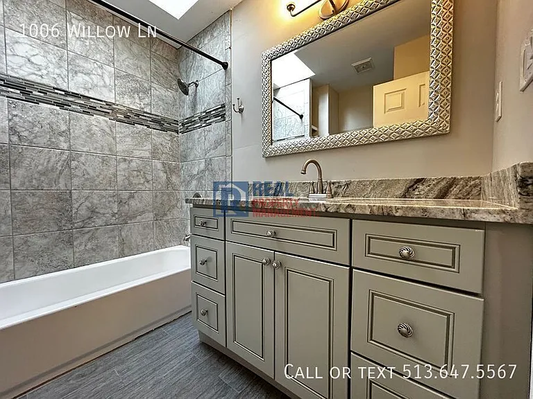 1006 Willow Ln — Photo 13