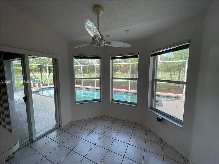 2710 Augusta Dr — Photo 9