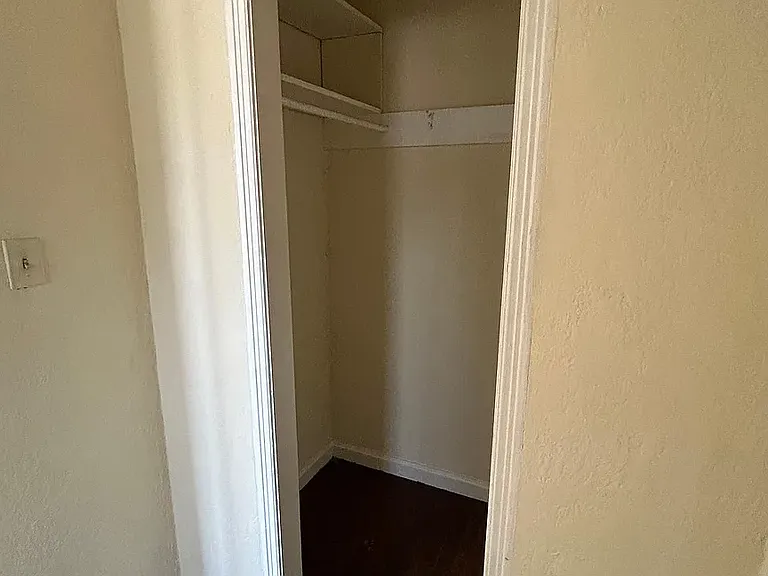 302 E Huisache Ave #10 — Photo 6