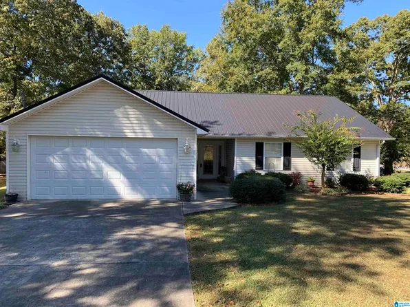 24 Rosemary Ln, Oxford, AL 36203
