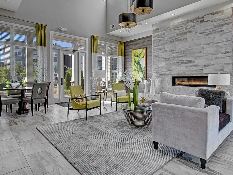 York Woods at Lake Murray Apartment Homes — Photo 31