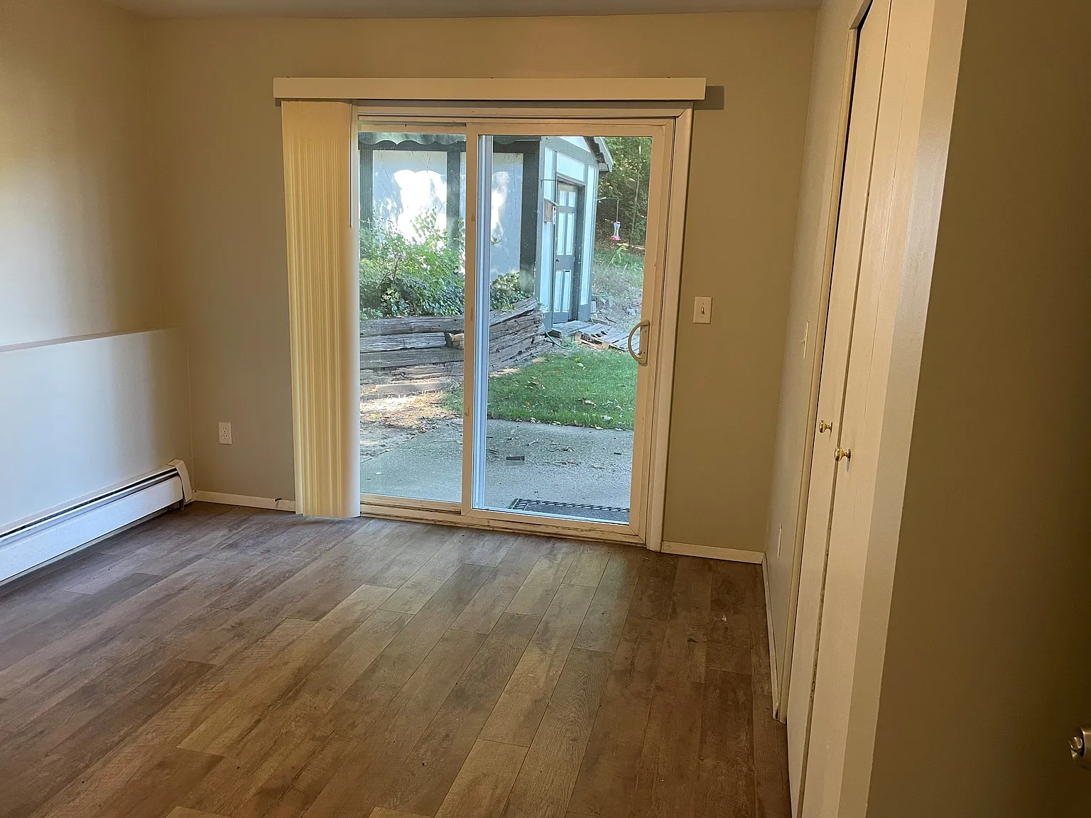 2 bed, 850 sqft, $1,200 — Photo 4