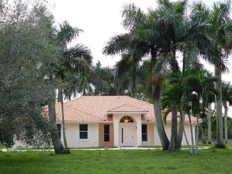 3/3 Home on 10 acres