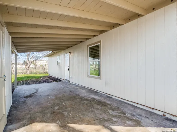 2058 SPRINGVALE DR, San Antonio, TX 78227