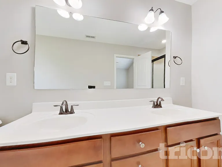31 Burr Oak Cir — Photo 8