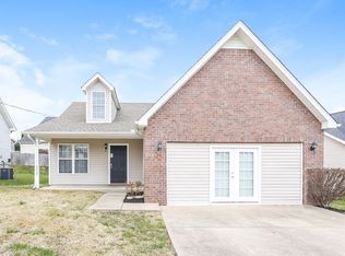 1115 Sima Shabat Ct, La Vergne, TN 37086