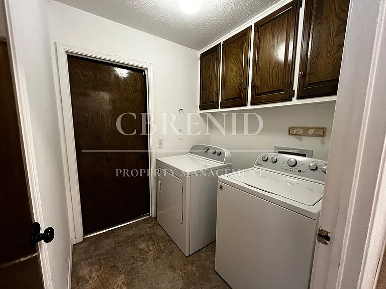 3010 Indian Dr — Photo 17