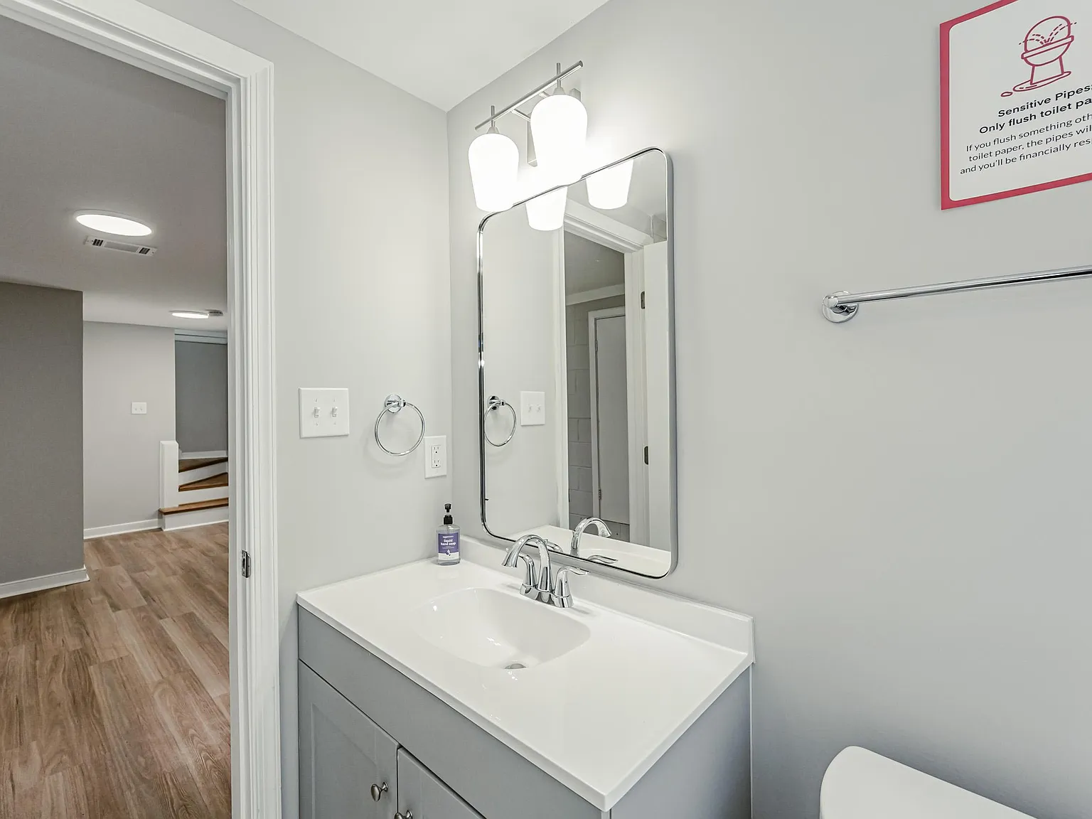 4 bed, 3.0 bath, 1799 sqft, $957 — Photo 4