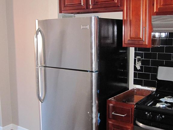 3rd image of 2222 S 15th Street # Fl 2nd