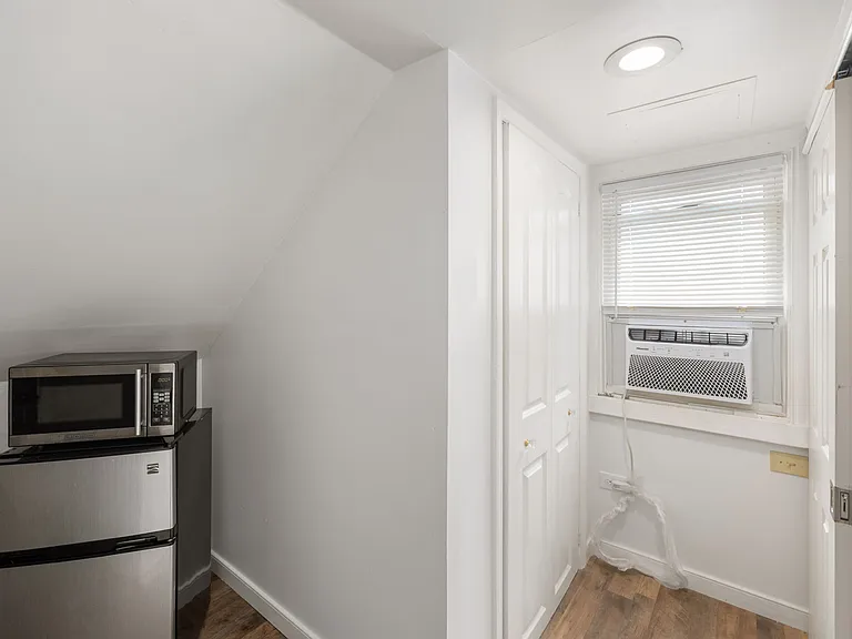 3158 Moody Ave — Photo 39