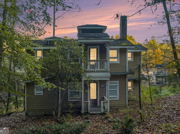 1007 Bear Gap Rd, Lakemont, GA 30552